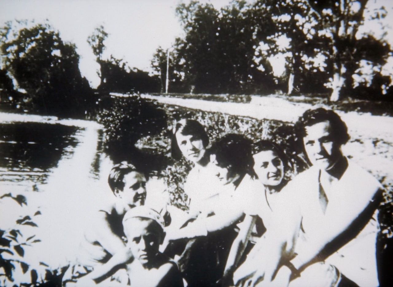 Моя адреса – Соловки: Не вдарте жінку навіть квіткою (1992)